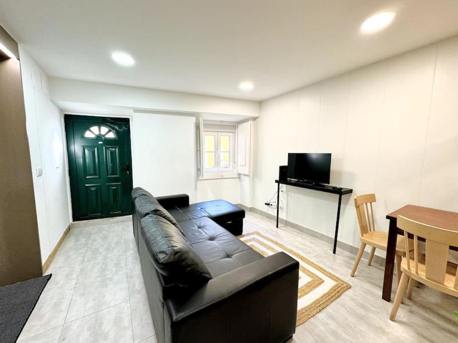 Apartamento Aconchegante Bairro Alto リスボン エクステリア 写真